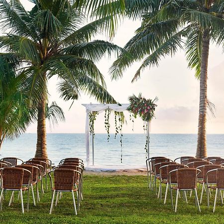 Sheraton Samoa Beach Resort Mulifanua Bagian luar foto