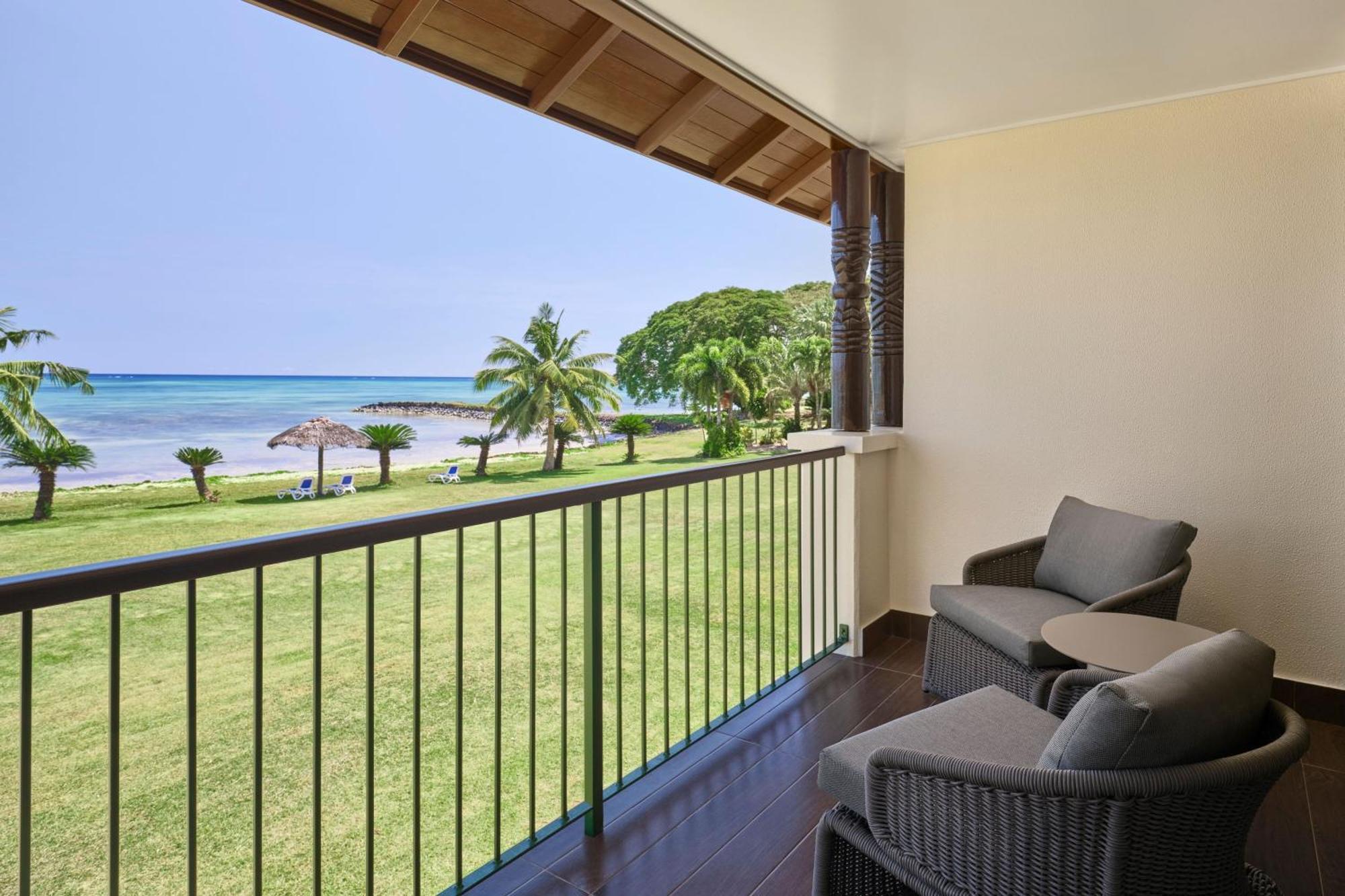 Sheraton Samoa Beach Resort Mulifanua Bagian luar foto