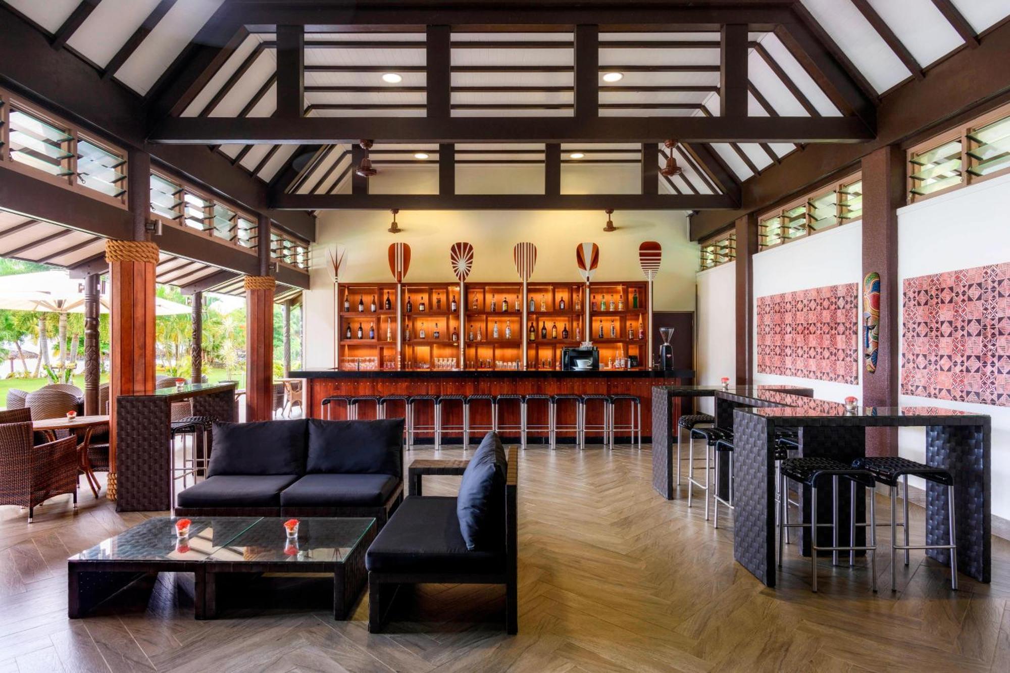 Sheraton Samoa Beach Resort Mulifanua Bagian luar foto